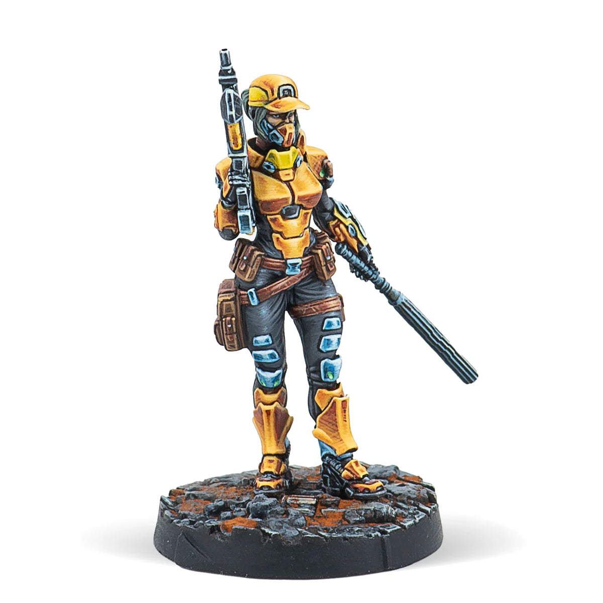 A painted Infinity miniature of a Yu Jing Shenji Ying engineer in yellow and black armour, holding a Combi Rifle.