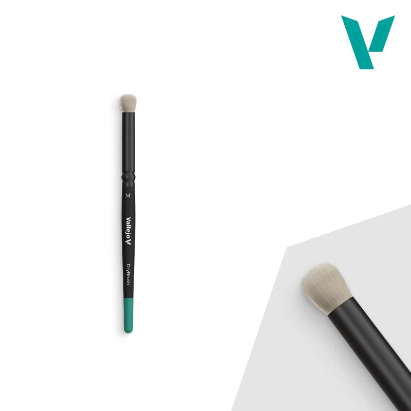 A single Vallejo Natural Hair Dry Brush in size Medium, showing its rounded tip and black handle.