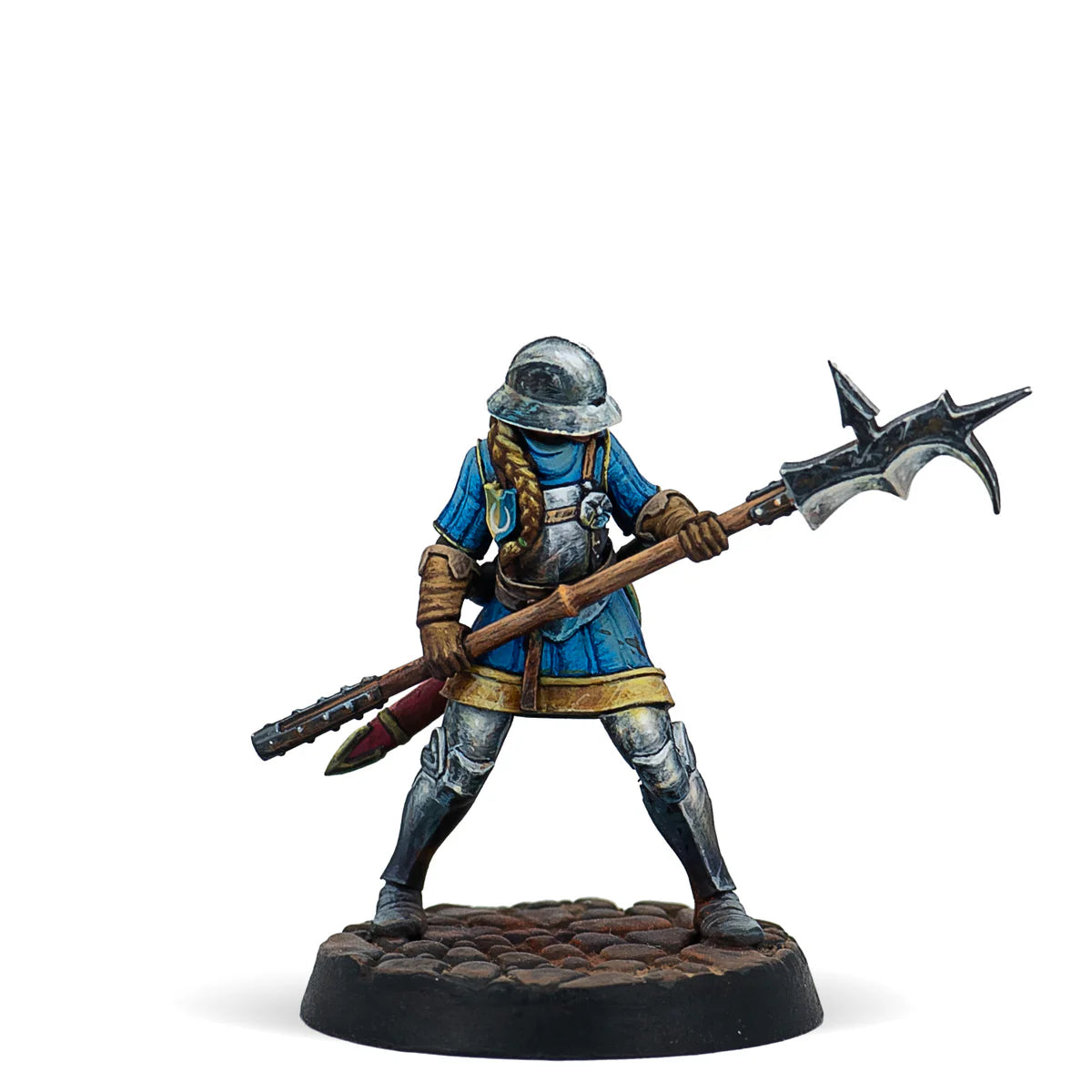 A painted Warcrow miniature of a female Feudom Guisarmier in a defensive pose with a large halberd.